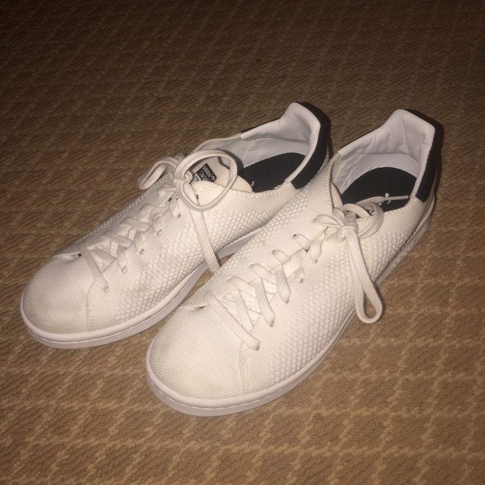 White Adidas Stan Smith